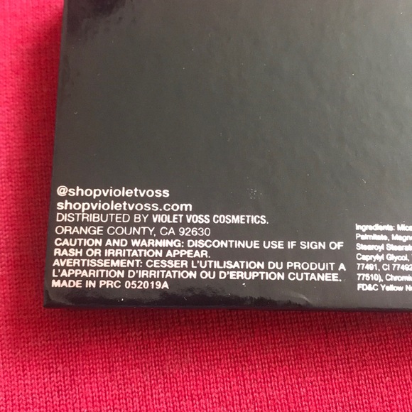 VIOLET VOSS Pro Series Eyeshadow Palette - Picture 3 of 6